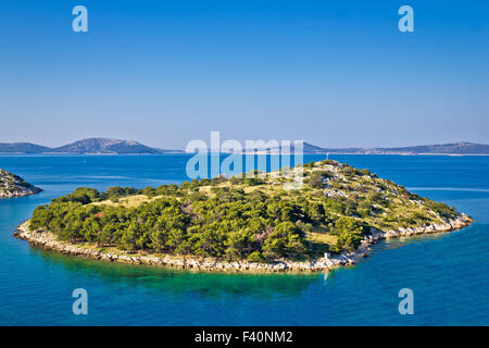 Kleine Insel im Archipel von Kroatien Stockfoto