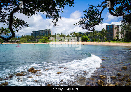 Touristen genießen den Strand und Wasser, Kaua'i Marriott Resort; Kalapaki Bay, Kaua ' i, Hawaii, USA Stockfoto