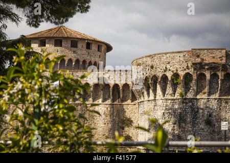 Sarzana Festung Fortezza Firmafede Italien Stockfoto Bild 88544574 sarzana-festung-fortezza-firmafede-italien-stockfoto-bild-88544574