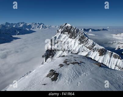 Oberhalb der Nebelgrenze Blick vom Titlis Stockfoto