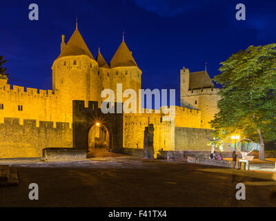 Porte Narbonnaise, Cité de Carcassonne, Languedoc-Roussillon, Frankreich Stockfoto