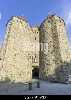 Porte Narbonnaise, Cité de Carcassonne, Languedoc-Roussillon, Frankreich Stockfoto