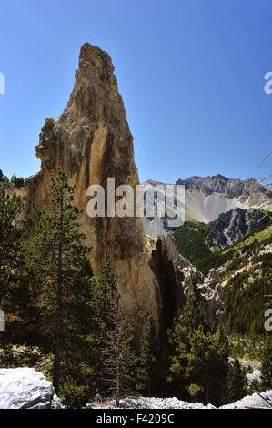 Monolith "Casse Déserte', Wüste von Steinen in den französischen Alpen, Col d ' Izoard, Französische Alpen, Frankreich Stockfoto