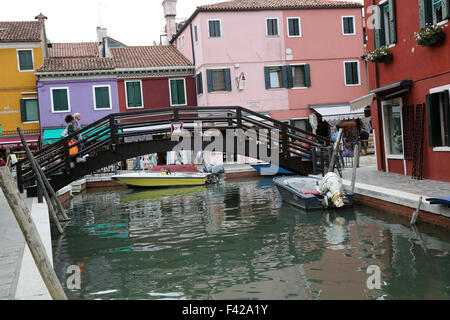 September 2015 - Häuser auf der Insel Burano bei Venedig Italien, Stockfoto