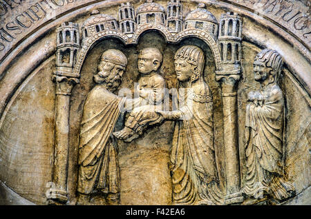 Italien Emilia Romagna Fidenza Kuppel von Sankt Donnino Detail Nische Darstellung Jesu im Tempel Stockfoto