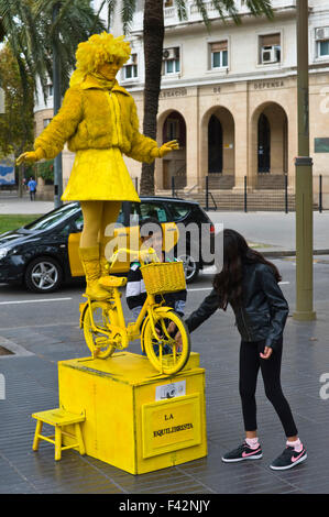 Straßenkünstler auf der La Rambla in Barcelona Katalonien Spanien ES Stockfoto