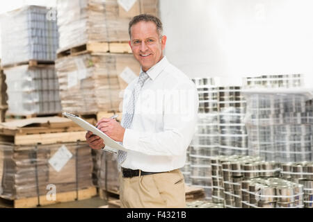 Lagerleiter in Zwischenablage schreiben Stockfoto