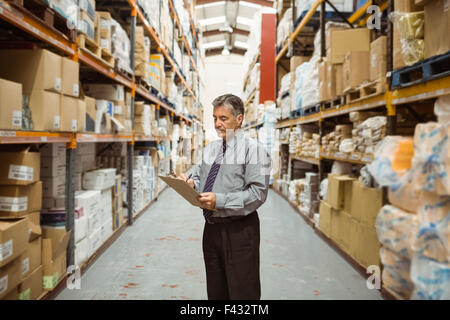 Lagerleiter in Zwischenablage schreiben Stockfoto