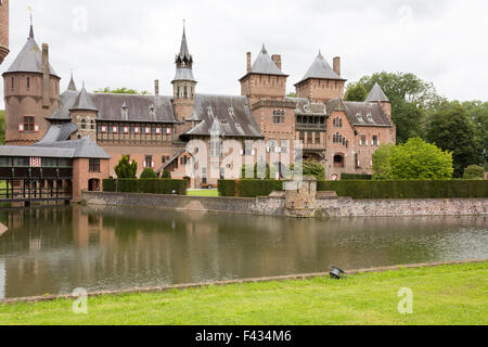 Eine große Burg in den Niederlanden. Stockfoto