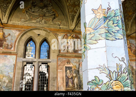 Kloster St. Chiara deyail Stockfoto