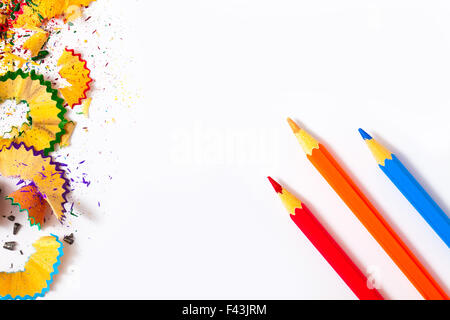 Buntstifte und Späne Stockfoto