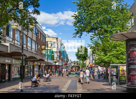 Geschäfte in Abington Straße in der Stadt Zentrum, Northampton, Northamptonshire, England, UK Stockfoto