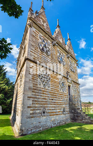 Rushton dreieckige Lodge, ein 16thC Follly in der Nähe von Rushton, Northamptonshire, England, UK Stockfoto