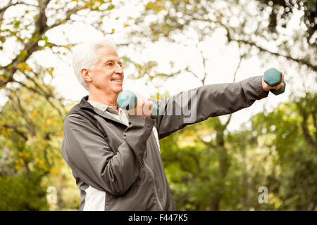 Senior woman Training im park Stockfoto