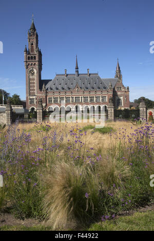 Der Friedenspalast beherbergt den internationalen Gerichtshof, die gerichtliche Hauptorgan der Vereinten Nationen. Den Haag, NL Stockfoto