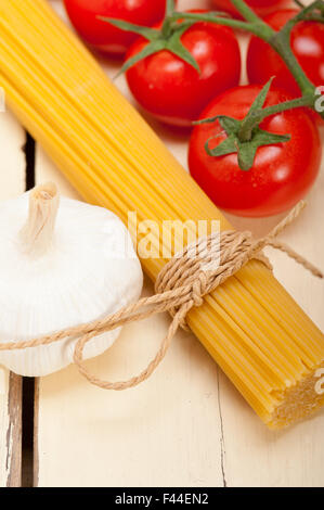 Italienische Pasta grundlegenden Zutaten Stockfoto