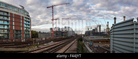 Als ein Teil der Sanierung der Battersea Power Station und den allgemeinen Bereich der Battersea Gas Inhaber werden entfernt Stockfoto