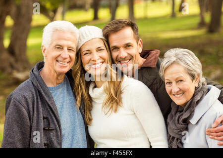 Porträt einer lächelnden Familie Stockfoto