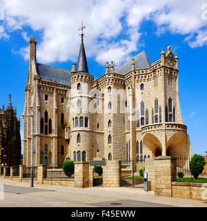 Bischöflichen Palast von Astorga, entworfen von Antoni Gaudí, Kastilien und León, Spanien Stockfoto