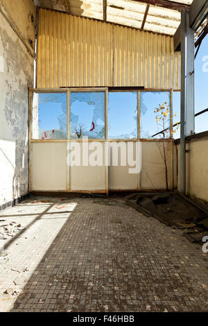 verlassene Gebäude, veranda Stockfoto