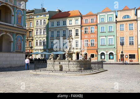 Posen, Polen - 20. August 2015: Proserpina Brunnen, alten Marktplatz in der Innenstadt, Stary Rynek Stockfoto