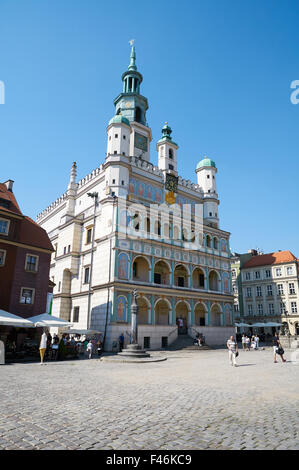 Posen, Polen - 20. August 2015: Rathaus im alten Marktplatz in der Innenstadt, Stary Rynek Stockfoto