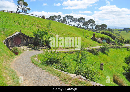 Gehweg in Hobbingen Vilage, Shire, Neuseeland Stockfoto