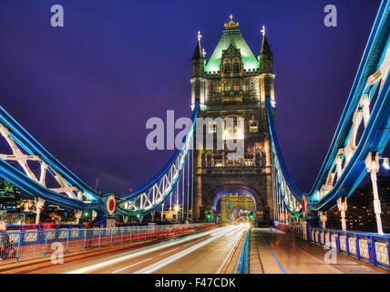 Tower Bridge in London, Großbritannien Stockfoto