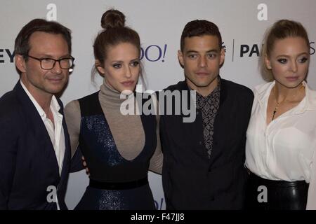 New York, NY, USA. 14. Oktober 2015. Christian Slater, Carly Chaikin, Rami Malek, Portia Doubleday im Ankunftsbereich für PaleyFest New York: Mr. ROBOT, The Paley Center for Media, New York, NY 14. Oktober 2015. © Patrick Cashin/Everett Collection/Alamy Live-Nachrichten Stockfoto