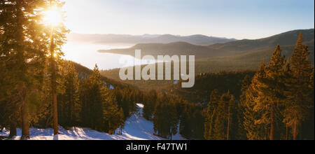 Sonnenuntergang in Lake Tahoe Ski resort Stockfoto