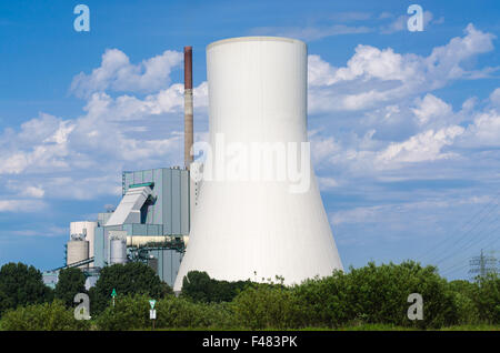 Kraftwerk am Rhein Stockfoto