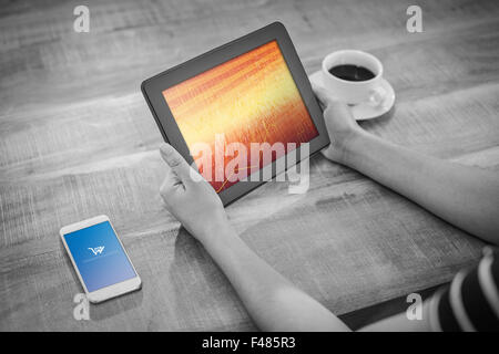 Zusammengesetztes Bild des erfolgreichen Zahlungsmaske Stockfoto