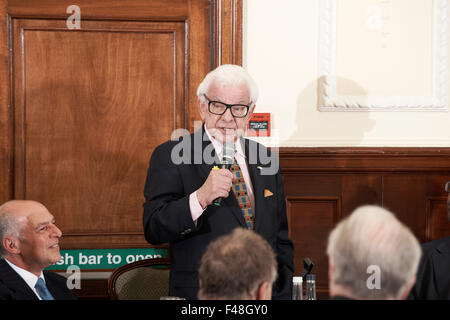 Barry Cryer, Oldie literarisches Mittagessen 13.10.15 Stockfoto