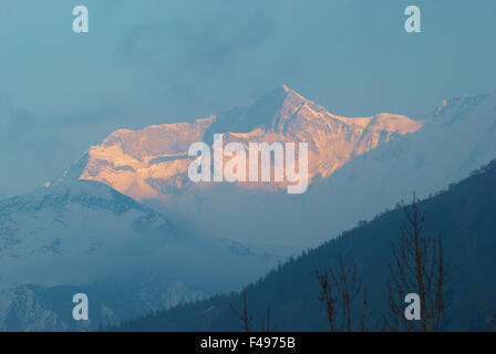 Sonnenaufgang am Berg, Nepal Stockfoto