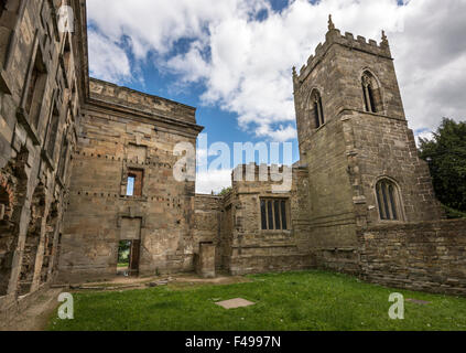 Die Überreste der Sutton Scarsdale Hall, einem einst herrschaftliche Haus in der Nähe von Chesterfield. Nun in der Obhut von English Heritage. Stockfoto