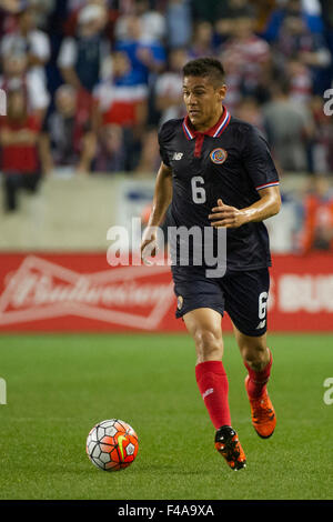 13. Oktober 2015: Costa Rica Verteidiger Oscar Duarte (6) ist in Aktion während der USA Herren Team vs. Costa Rica Herren National Team - internationale freundlich bei Red Bull Arena - Harrison, New Jersey. Costa Rica besiegte die uns Männer Nationalmannschaft 1: 0. Obligatorische Credit: Kostas Lymperopoulos/Cal Sport Medien Stockfoto