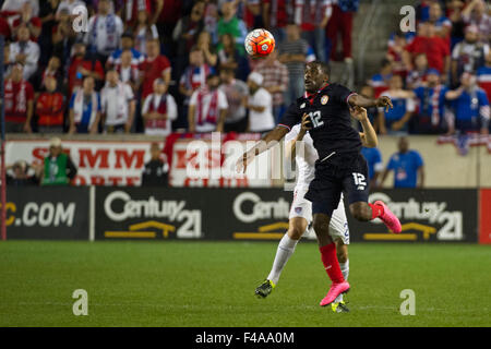 13. Oktober 2015: Costa Rica vorwärts Joel Campbell (12) ist in Aktion während der USA Herren Team vs. Costa Rica Herren National Team - internationale freundlich bei Red Bull Arena - Harrison, New Jersey. Costa Rica besiegte die uns Männer Nationalmannschaft 1: 0. Obligatorische Credit: Kostas Lymperopoulos/Cal Sport Medien Stockfoto