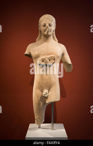 Deutschland, Berlin, Altes Museum, Statue von einem Angebote - Träger Stockfoto