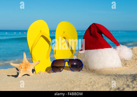 Lustige neue Jahr Urlaub am Meer. Weihnachten Reisen in tropische Länder Stockfoto
