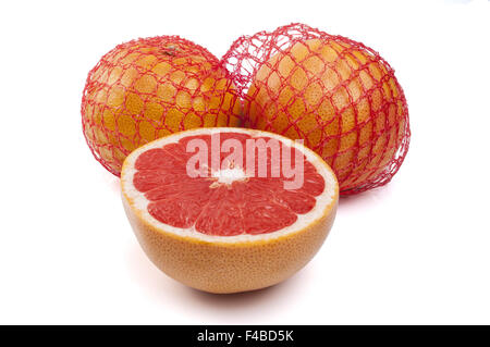 Reife Grapefruit isoliert auf weißem Hintergrund Stockfoto