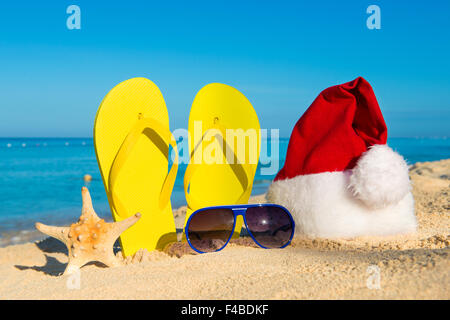 Lustige neue Jahr Urlaub am Meer. Weihnachten Reisen in tropische Länder Stockfoto