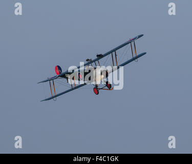 Avro 504K großen Krieg Flugzeug E3273 / G-ADEV fliegen bei der Shuttleworth Collection, Old Warden Stockfoto