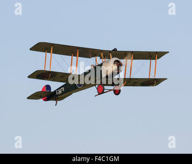 Avro 504K großen Krieg Flugzeug E3273 / G-ADEV fliegen bei der Shuttleworth Collection, Old Warden Stockfoto