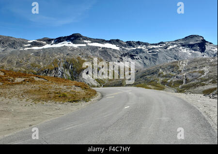 Pass Col de Iseran, Panorama-Blick auf die Straße, höchsten natürlichen Pass in den französischen Alpen, Station der Route des Grandes Alpes, Stockfoto