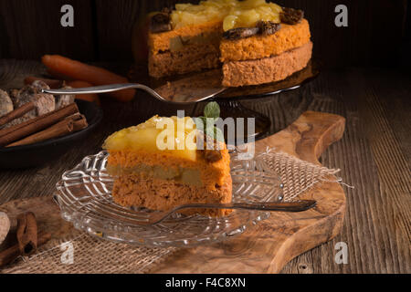 Glutenfrei Vegan Karottenkuchen Stockfoto