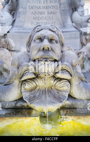Fontana del Pantheon, Piazza della Rotonda, Rom, Italien Stockfoto