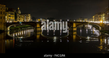 Brücke über den Fluss Arno, Florenz, Italien Stockfoto