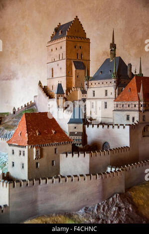 Replika - Modell der Burg Karlstein, Hrad Karlštejn Burg Karlstein ist eine große gotische Burg gegründet 1348 n. Chr. von Charles IV Karel Stockfoto