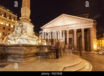 Pantheon auf der Piazza della Rotonda, Rom, Italien Stockfoto