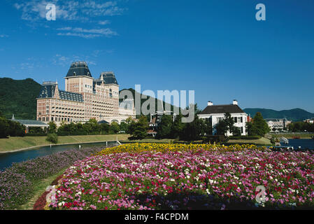 Japan, Kyushu, Nagasaki, Sasebo, Huis ten Bosch. Hotel im niederländischen Dorf. (Großformatige Größen erhältlich) Stockfoto